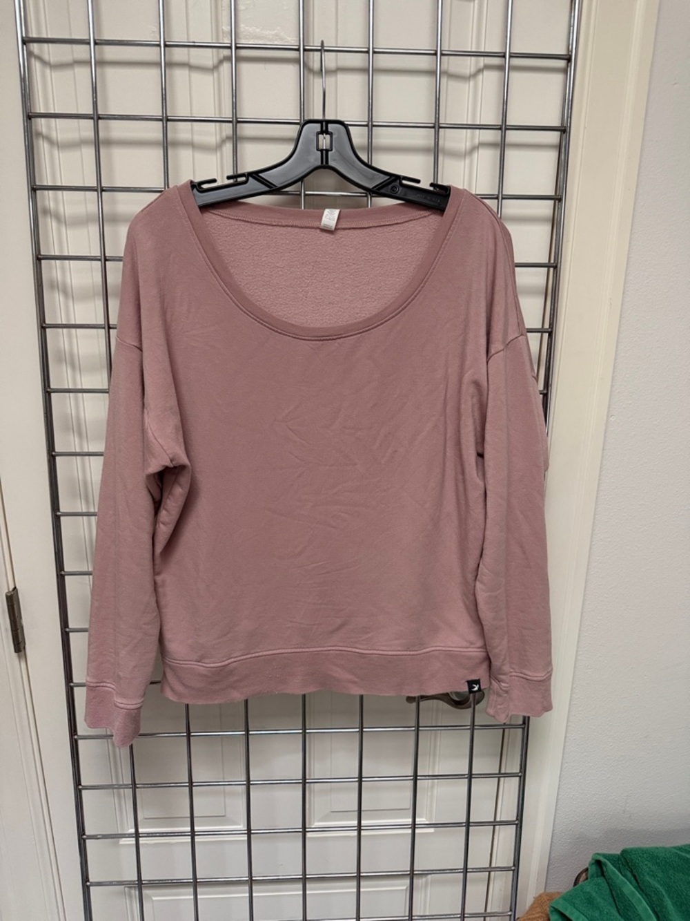 Glyder Scoop Neck Pullover - Mauve Pink